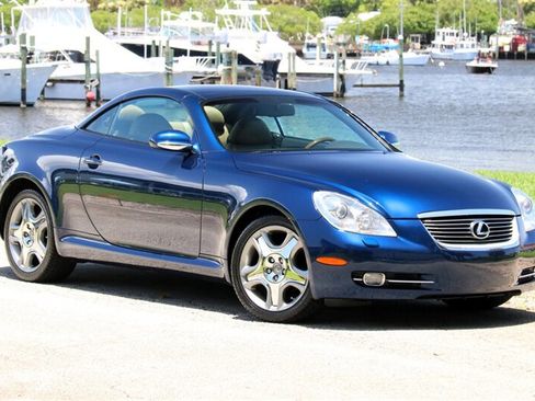 Used 2006 Lexus SC 430 Convertible RWD image 3