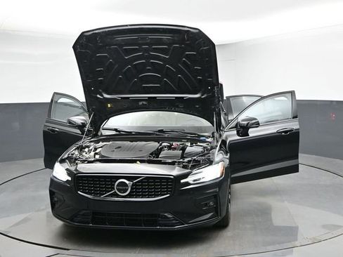 Used 2023 Volvo S60 B5 Ultimate w/ Protection Package Premier FWD image 49