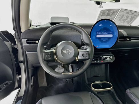 Used 2025 MINI Cooper S FWD image 24