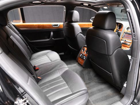Used 2006 Bentley Flying Spur Flying Spur AWD/4WD image 61