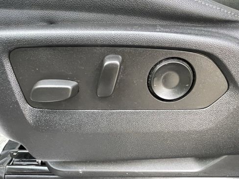 Certified 2022 Chevrolet Silverado 1500 RST w/ Convenience Package II image 28