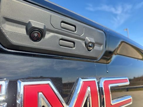 New 2026 GMC Sierra 2500 AT4 w/ AT4 Premium Plus Package AWD/4WD image 13
