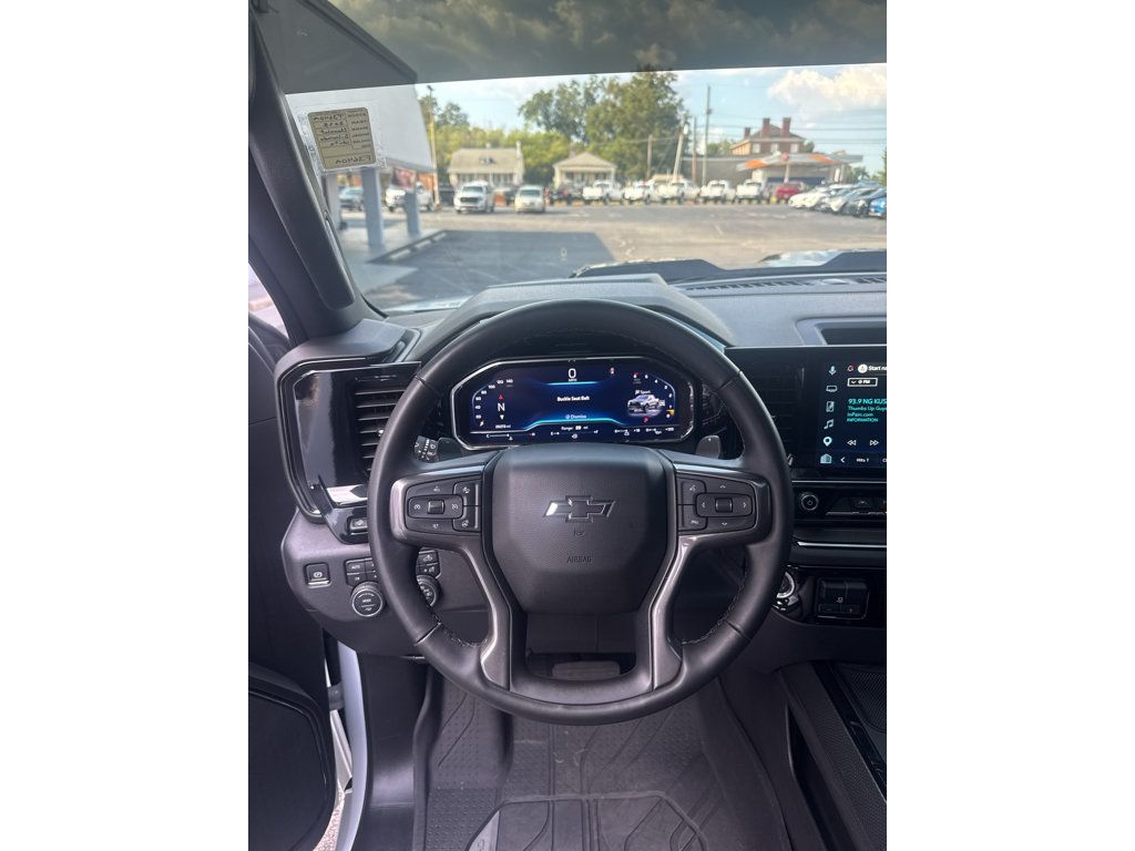 Used 2025 Chevrolet Silverado 1500 ZR2 w/ Technology Package AWD/4WD image 19