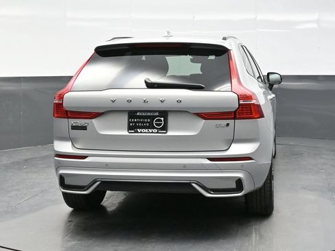 Used 2025 Volvo XC60 B5 Plus AWD/4WD image 6
