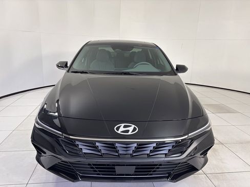 New 2026 Hyundai Elantra SEL Sport Premium FWD image 7