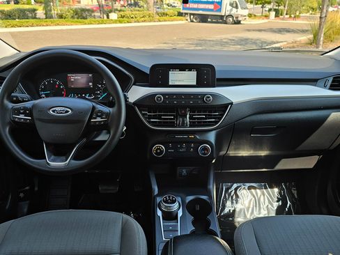 Used 2022 Ford Escape S image 19