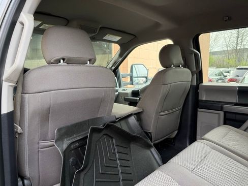Used 2019 Ford F250 XLT AWD/4WD image 11