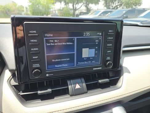 Used 2022 Toyota RAV4 XLE w/ Convenience Package AWD/4WD image 20