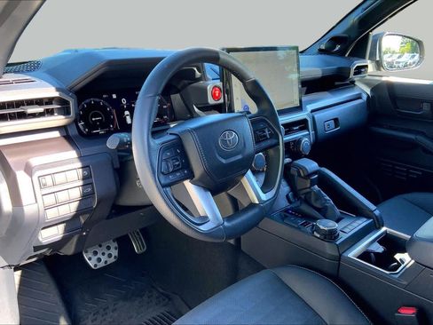 Used 2026 Toyota 4Runner TRD Sport Premium AWD/4WD image 18