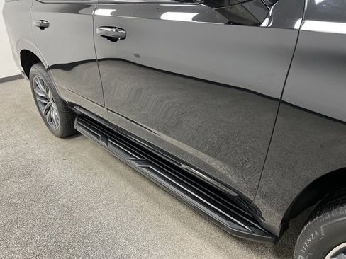 Used 2023 Cadillac Escalade Sport image 13