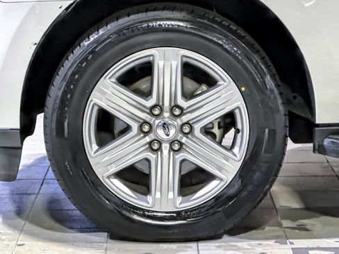 Used 2019 Ford Expedition XLT w/ Equipment Group 202A image 11