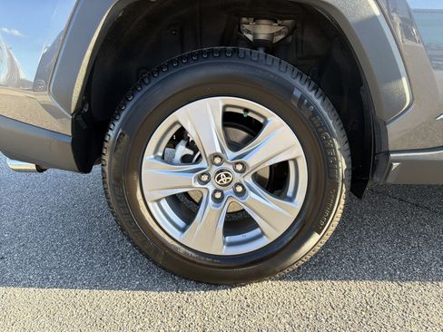 Certified 2022 Toyota RAV4 XLE w/ Convenience Package image 29