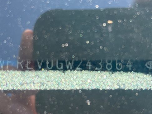 Used 2016 Toyota RAV4 XLE image 3