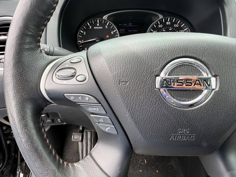 Used 2020 Nissan Pathfinder SL AWD/4WD image 32