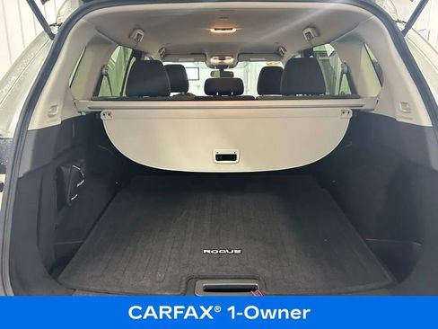 Used 2023 Nissan Rogue SV image 9