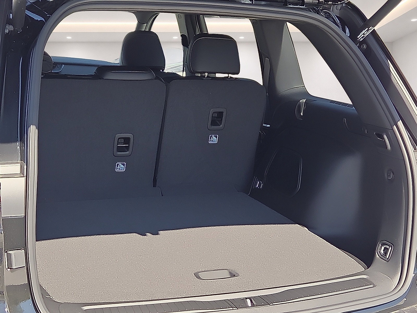 New 2027 Jeep Grand Cherokee Limited AWD/4WD image 8