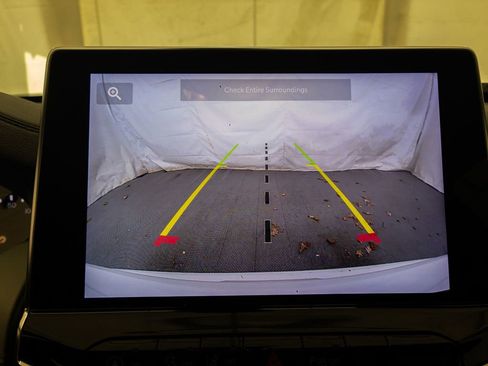 Used 2025 Jeep Compass Limited image 23