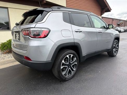 Used 2023 Jeep Compass Limited AWD/4WD image 10