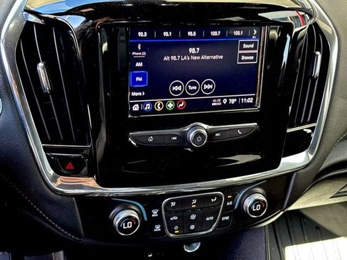 Used 2023 Chevrolet Traverse LT image 18