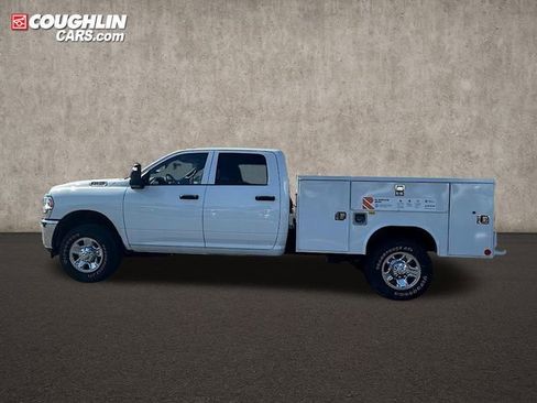 New 2024 RAM 2500 Tradesman w/ Chrome Appearance Group image 7