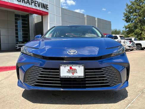 Used 2025 Toyota Camry LE FWD image 3