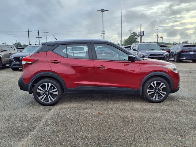 Used 2019 Nissan Kicks SV FWD image 5