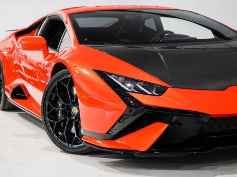 Used 2024 Lamborghini Huracan Tecnica image 26