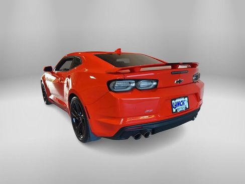 Used 2019 Chevrolet Camaro SS image 3