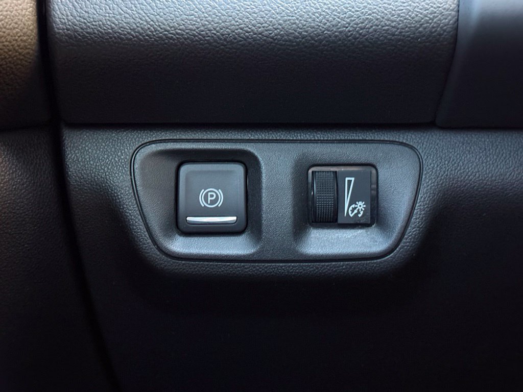 Used 2020 GMC Acadia SLE w/ LPO, Floor Liner Package FWD image 10