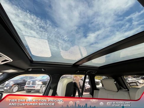 Used 2020 Land Rover Range Rover HSE image 33