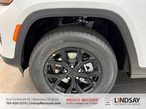 New 2025 Jeep Grand Cherokee Altitude w/ Trailer Tow Package image 10