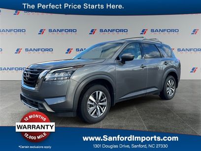 Used 2023 Nissan Pathfinder SL