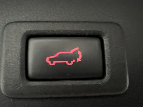 Used 2019 Subaru Ascent Limited image 17