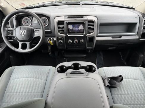 Used 2020 RAM 1500 Express RWD image 2