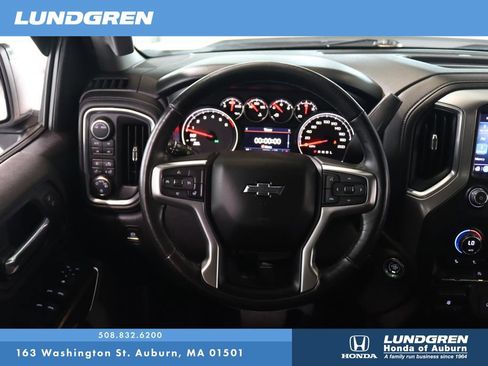 Used 2020 Chevrolet Silverado 1500 RST w/ True North Edition AWD/4WD image 18