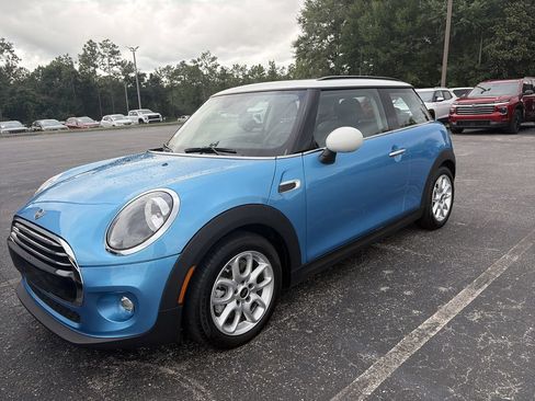 Used 2019 MINI Cooper 2-Door Hardtop FWD image 3