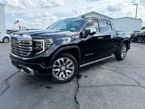 Used 2024 GMC Sierra 1500 Denali AWD/4WD image 4