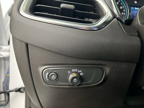 Used 2024 Chevrolet Equinox LT w/ LPO, Floor Liner Package FWD image 18