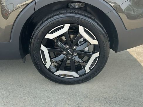 Used 2025 Kia Telluride S FWD image 18