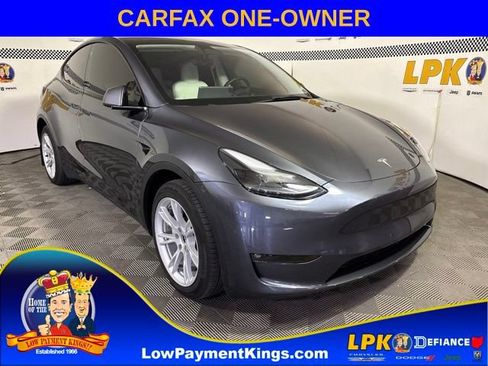 Used 2023 Tesla Model Y Long Range AWD/4WD image 1