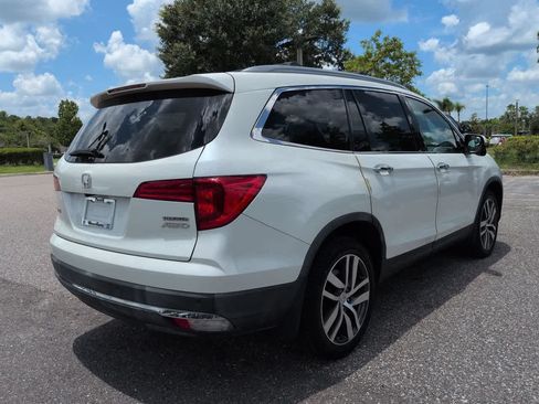 Used 2017 Honda Pilot Touring image 6