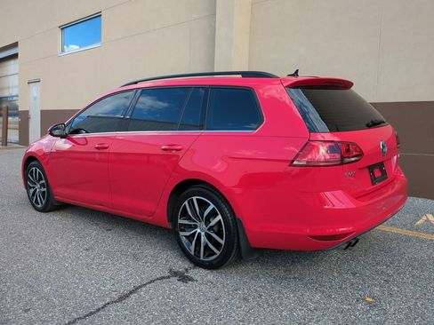 Used 2016 Volkswagen Golf Limited Edition image 6