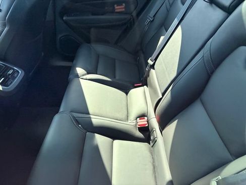 Used 2023 Volvo XC60 B5 Ultimate FWD image 10