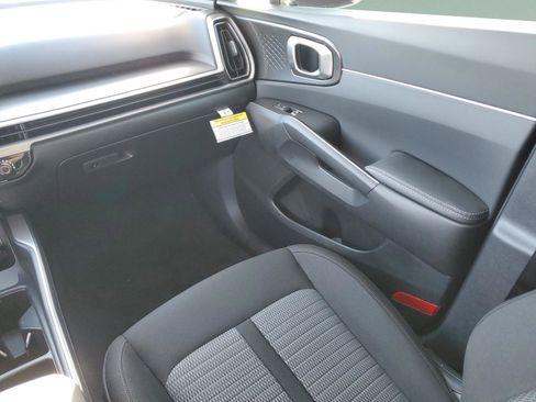 New 2026 Kia Sorento LX image 15