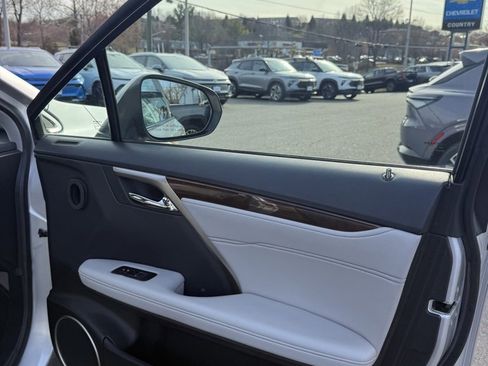 Used 2019 Lexus RX 350 AWD image 18