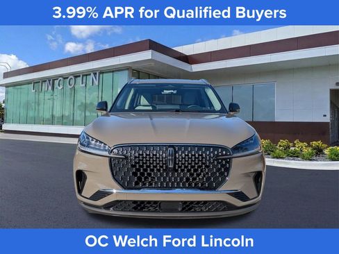 Certified 2025 Lincoln Aviator Reserve RWD image 10