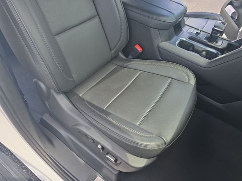 Used 2023 GMC Sierra 1500 Denali AWD/4WD image 10
