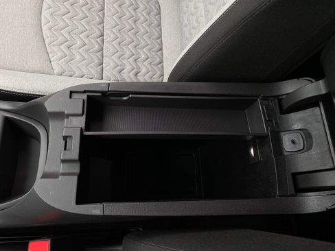 Used 2024 Chevrolet Equinox LS w/ LS Convenience Package FWD image 18