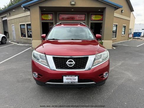 Used 2016 Nissan Pathfinder SV AWD/4WD image 2