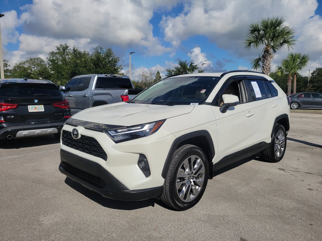 Certified 2022 Toyota RAV4 XLE Premium FWD image 31